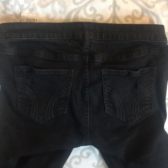 HOLLISTER SUPER SKINNY JEANS - Picture 5 of 5